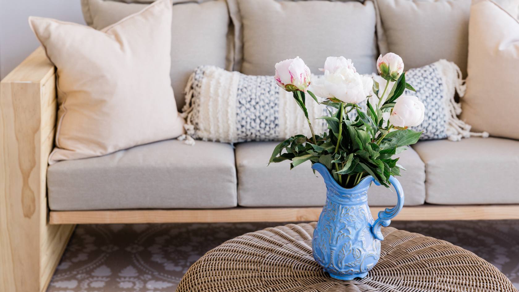 Cover photo for the seller article: What a Smooth Selling Experience Should Actually Look Like