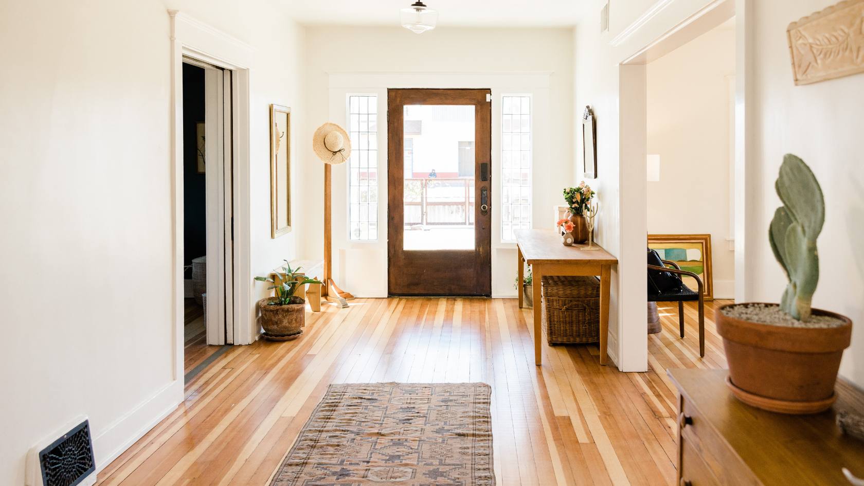 Cover photo for the seller article: What Happens During the First Two Weeks of a Sales Campaign