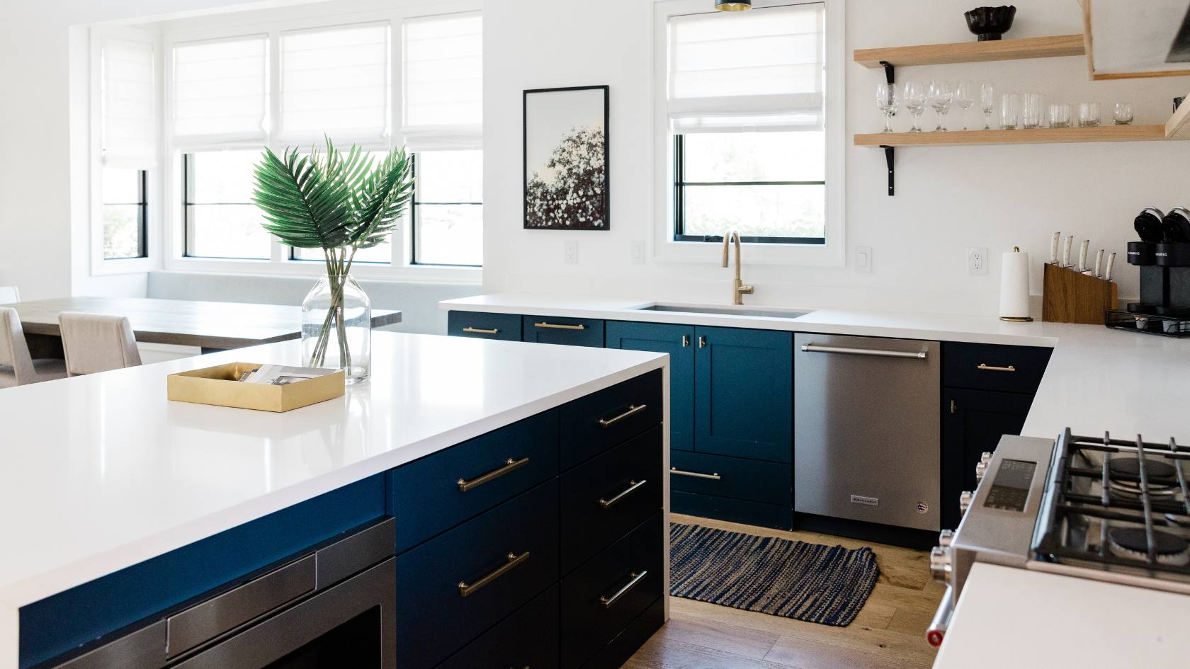 Cover photo for the buyer article: How to Avoid Overpaying for a Property